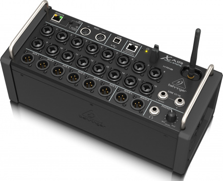Behringer XR18 по цене 70 100 ₽