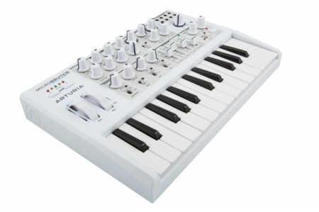 Arturia MicroBrute SE White по цене 23 560 руб.