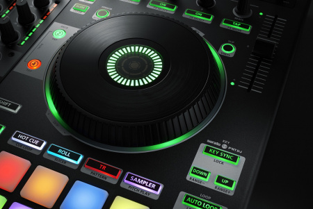 Roland DJ-808 по цене 104 500 ₽