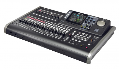 Tascam DP-24SD по цене 121 150 ₽