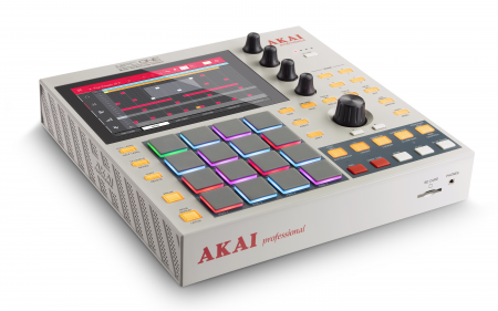 Akai MPC One Retro по цене 88 000 ₽