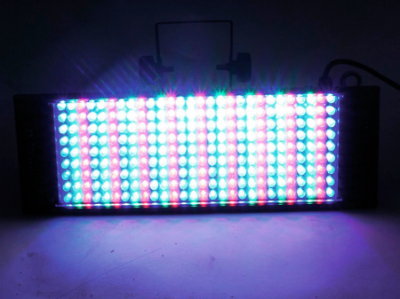Eurolite LED Flood Light 252 RGB по цене 17 750 ₽