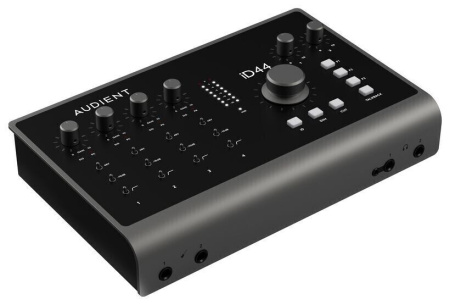 Audient iD44 MK2 по цене 69 500 ₽