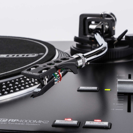 Reloop RP-4000 MK2 по цене 43 990 ₽