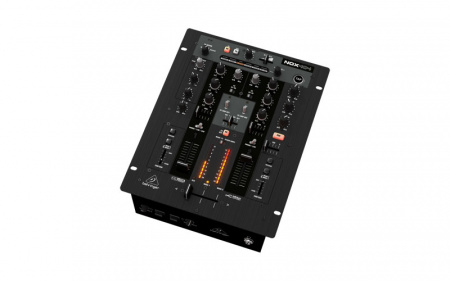 Behringer NOX404 по цене 16 290 руб.