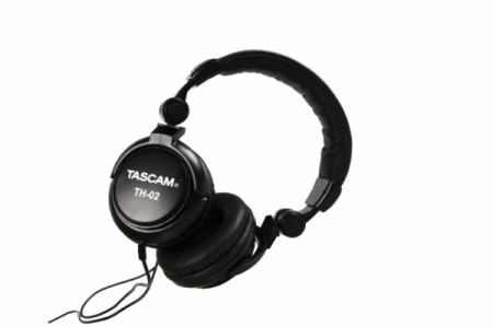 Tascam TH-02 по цене 3 500 ₽