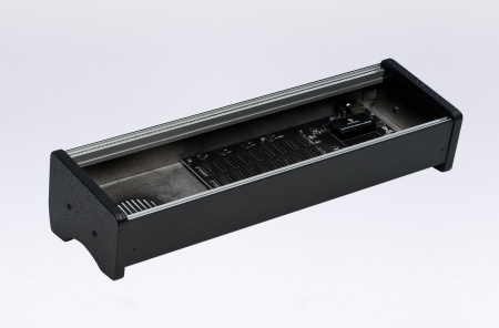 Erica Synths 1 x 84HP Skiff Case with Integrated PSU: Black Side Panels (EU Plug) по цене 25 750 ₽