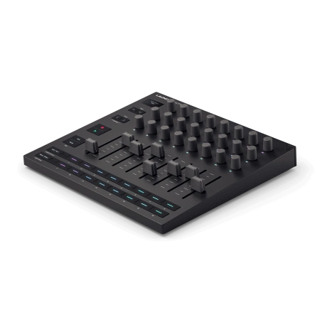 Novation Launch Control XL 3 по цене 25 300.00 ₽