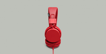 URBANEARS PLATTAN Tomato по цене 4 290 руб.