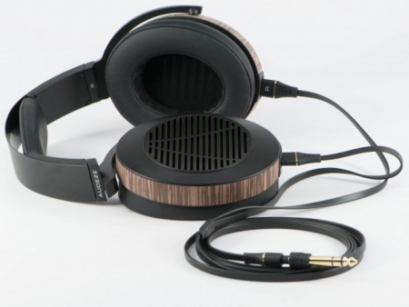 EL-8 Open-Back Headphone по цене 69 440 руб.