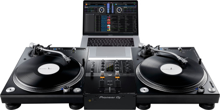 Комплект Pioneer PLX-1000 x2 + Pioneer DJM-250 MK2 по цене 252 800 ₽
