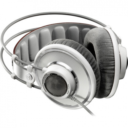 AKG K701 по цене 20 000 ₽