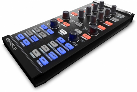 Native Instruments TRAKTOR KONTROL X1 по цене 8 700.00 руб.