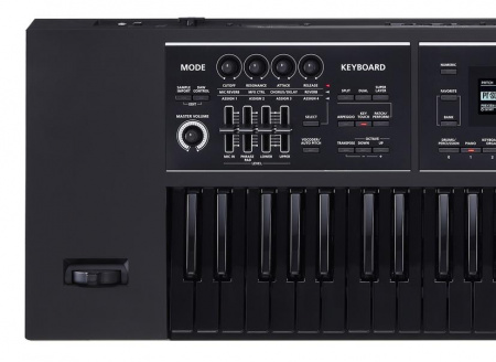 Roland JUNO-DS61B по цене 60 990 ₽