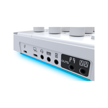 Mackie MixCaster Live White по цене 25 100 ₽