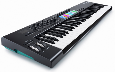 Novation Launchkey 61 MK2 по цене 23 100 ₽