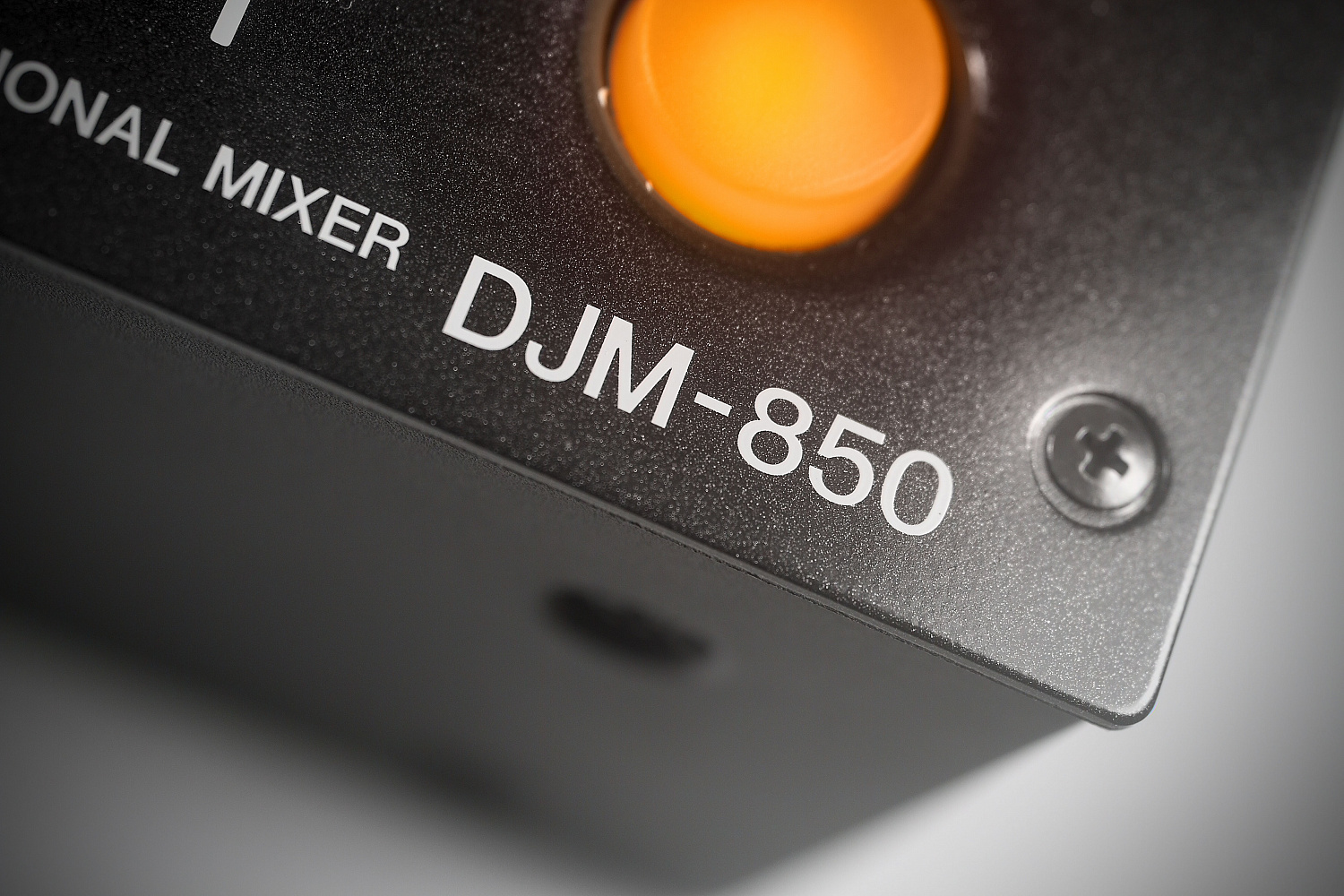 ОБЗОР: легендарный микшер Pioneer DJM-850.