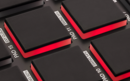Akai Pro MPD218 по цене 13 750 ₽