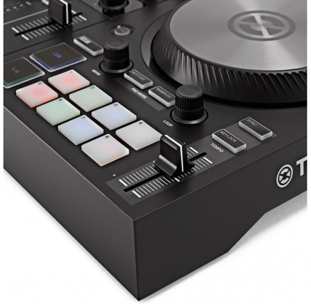 Native Instruments Traktor Kontrol S2 MK3 по цене 49 000 ₽