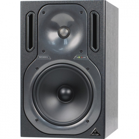 Behringer B2031A по цене 28 500 ₽
