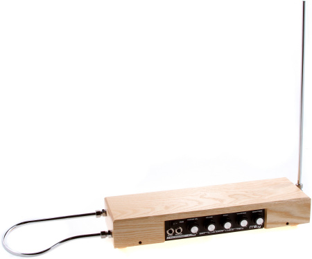 Moog Etherwave Theremin Plus по цене 53 220 ₽