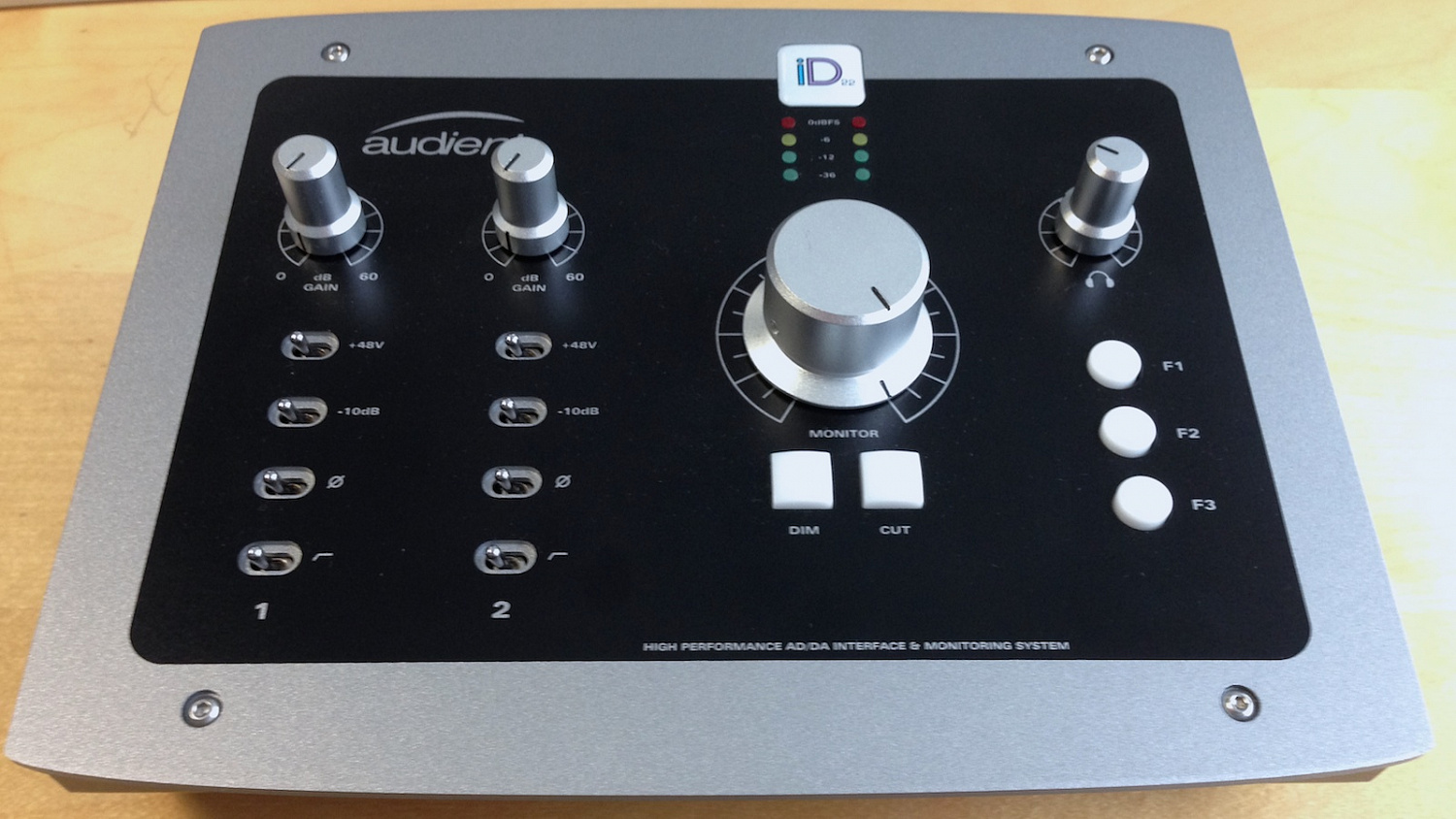 Audient iD14 и iD22 - новые аудиоинтерфейсы от знатоков студийного звука