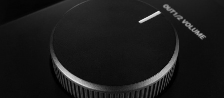 Native Instruments Komplete Audio 2 по цене 14 985 ₽