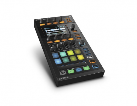 Native Instruments Traktor Kontrol D2 по цене 28 380 руб.