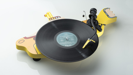 Pro-Ject The Beatles Yellow Submarine по цене 62 200 ₽