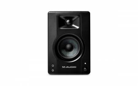 M-Audio BX3 по цене 17 000 ₽