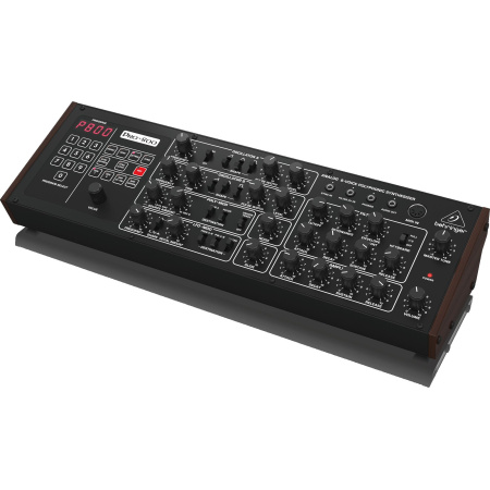 Behringer Pro-800 по цене 43 700 ₽